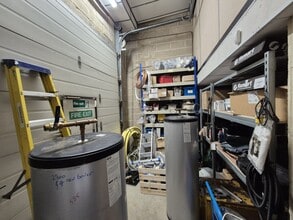 3-6 Hortons Way, Westerham to rent Interior Photo- Image 1 of 6