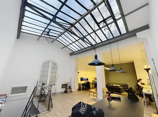 Build-to-Rent in Paris for sale - Building Photo - Image 1 of 13