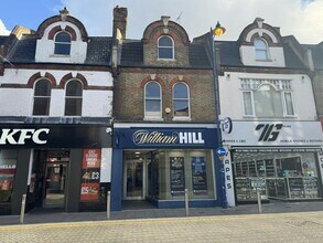 27 Chertsey Rd, Woking to rent Building Photo- Image 1 of 2