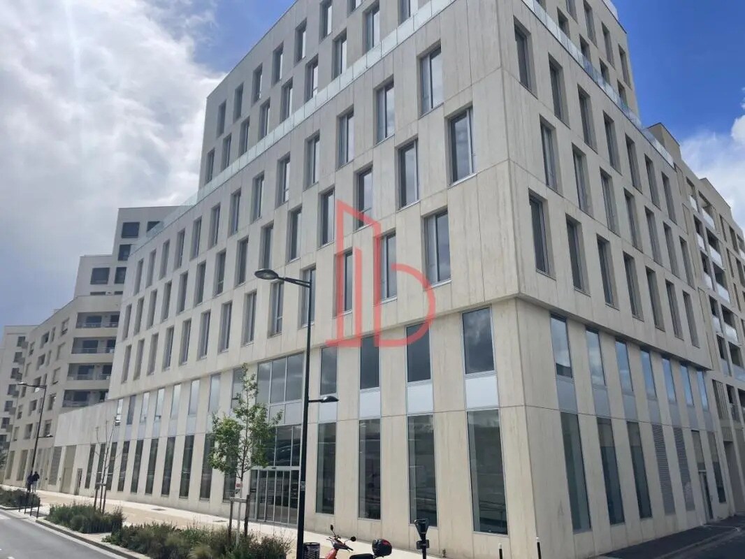 Office in Bordeaux to rent Building Photo- Image 1 of 8