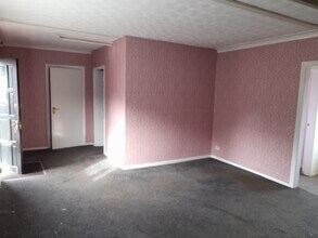 8-9 Talbot Sq, Cleobury Mortimer to rent Interior Photo- Image 2 of 6