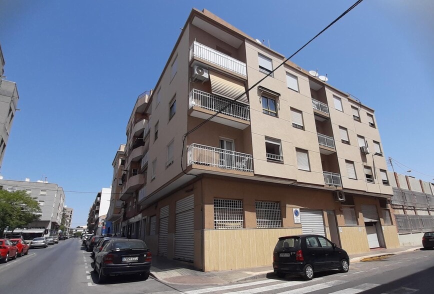 Carrer Manuel Vicente Pastor, 100, Elche, Alicante for sale - Building Photo - Image 3 of 9