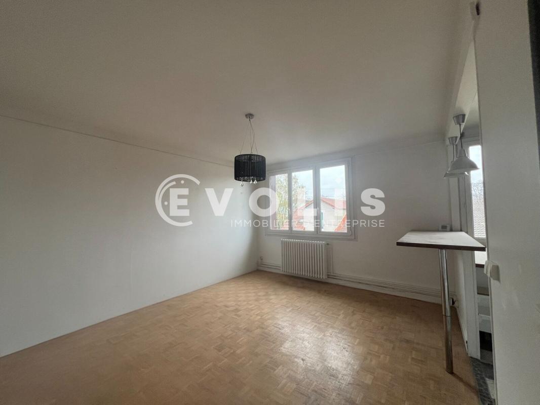 Office in Palaiseau to rent Interior Photo- Image 1 of 7