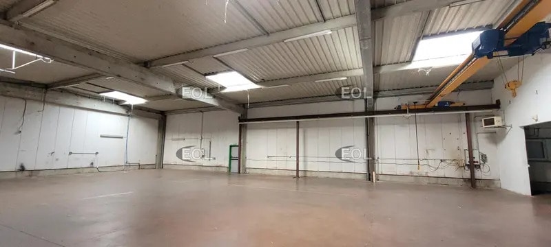 Light Industrial in Beynost to rent - Interior Photo - Image 3 of 11