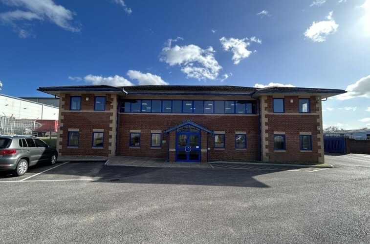 Boundary Way, Yeovil for sale Primary Photo- Image 1 of 4