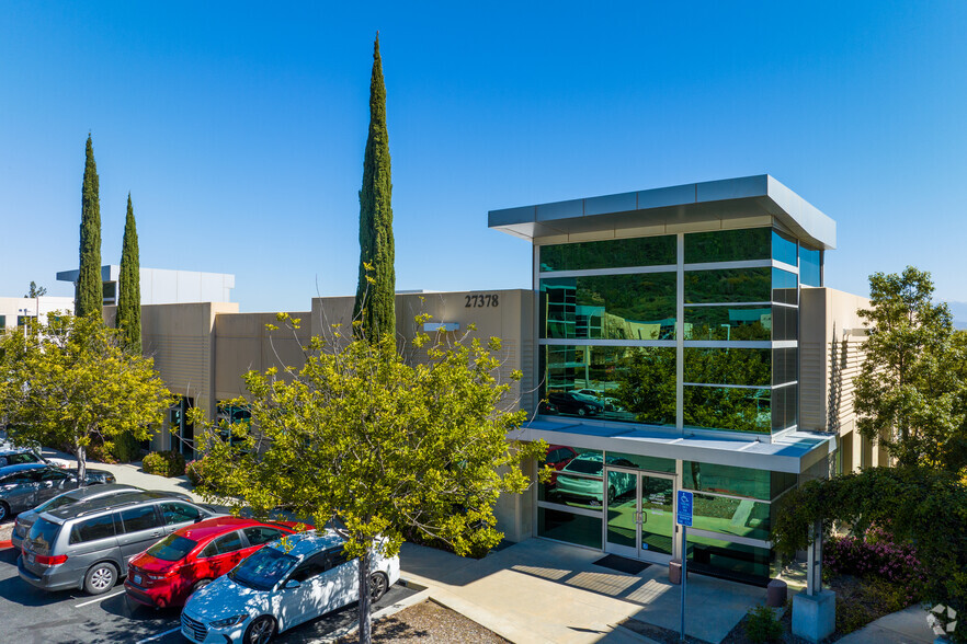 27392 Via Industria, Temecula, CA for sale - Primary Photo - Image 1 of 1