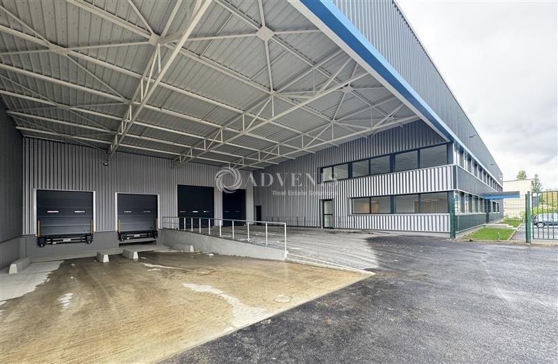 Industrial in Le Blanc Mesnil to rent Building Photo- Image 1 of 13