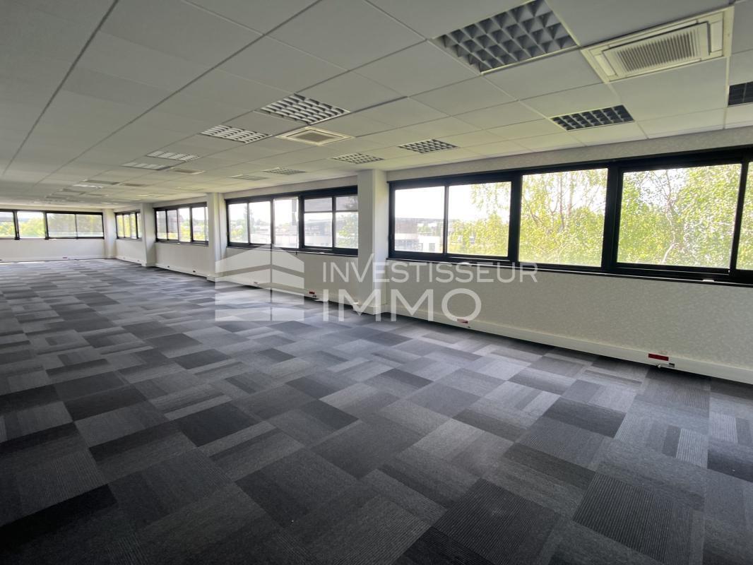 Office in Longjumeau to rent Interior Photo- Image 1 of 5