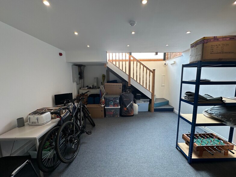 910-910A Christchurch Rd, Bournemouth for sale - Building Photo - Image 3 of 9