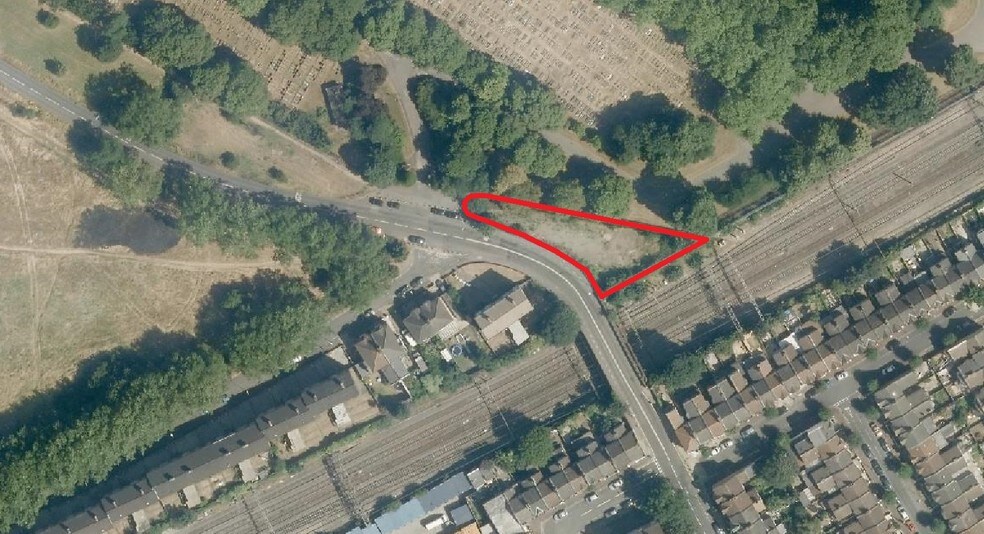 Rabbits Rd, London for sale - Primary Photo - Image 1 of 1