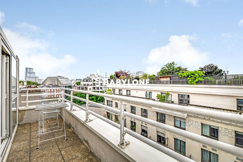 Office in Levallois-Perret to rent Building Photo- Image 1 of 11