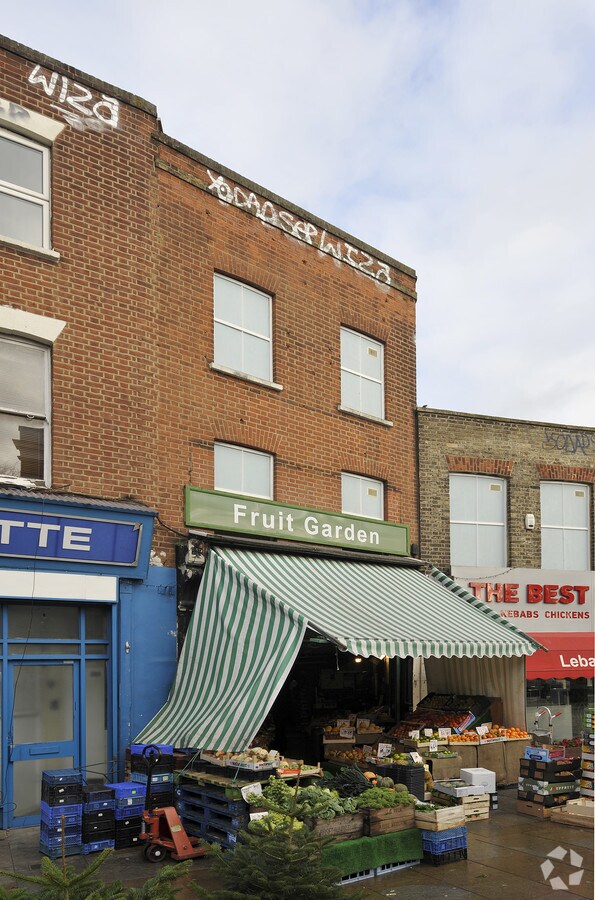 315 Railton Rd, London SE24 0JN UK