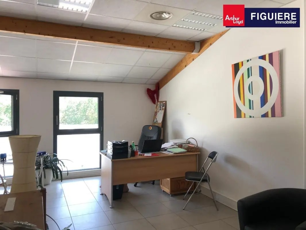 1652 Avenue Paul Jullien, Le Tholonet for sale Interior Photo- Image 1 of 2