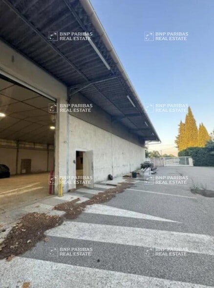 Light Industrial in Châteaurenard for sale - Building Photo - Image 2 of 11