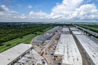 2015 Turning Basin Dr, Houston, TX - AERIAL  map view