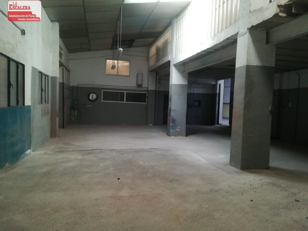 Onil, ALI 03430 -  -  - Interior Photo - Image 2 of 8