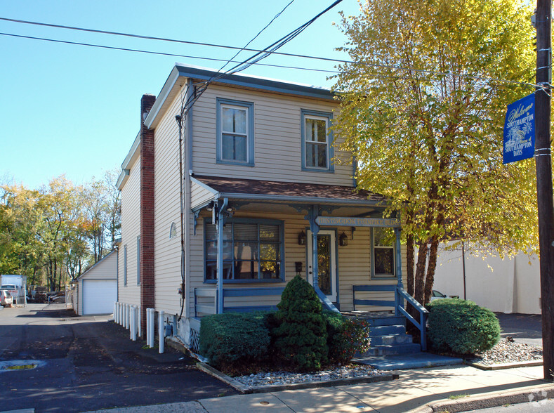 655 2nd St Pike, Southampton, PA for sale - Primary Photo - Image 1 of 1