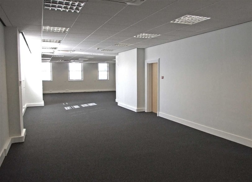 19A Portland St, Brighton to rent - Interior Photo - Image 2 of 3