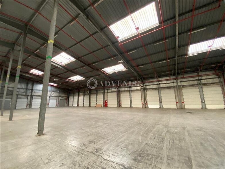 Light Industrial in Bonneuil-sur-Marne to rent - Interior Photo - Image 3 of 8