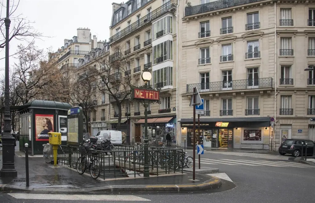 Retail in Paris to rent Building Photo- Image 1 of 5