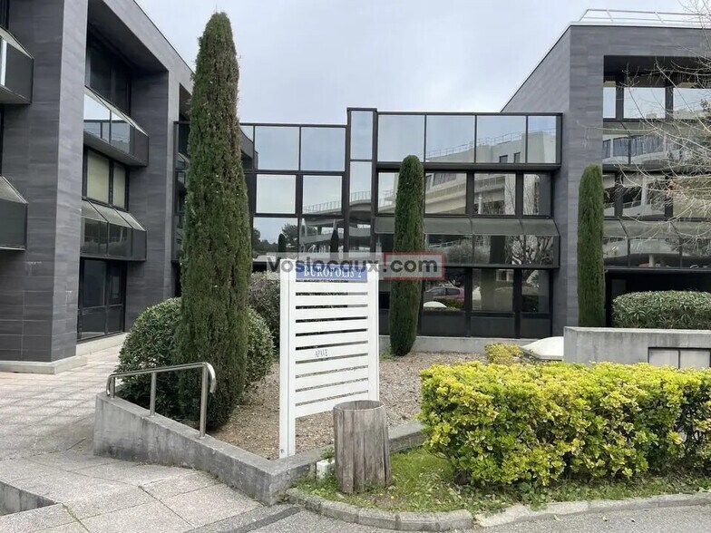 Office in Valbonne to rent - Building Photo - Image 3 of 5