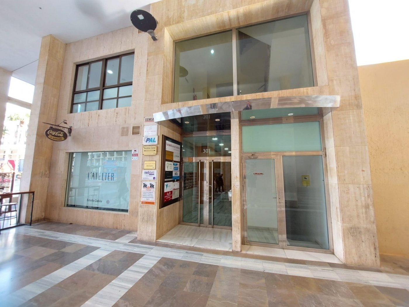 Office in El Ejido, Almería for sale Primary Photo- Image 1 of 18