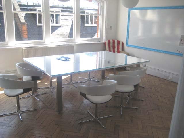 55-56A Poland St, London to rent - Interior Photo - Image 2 of 8