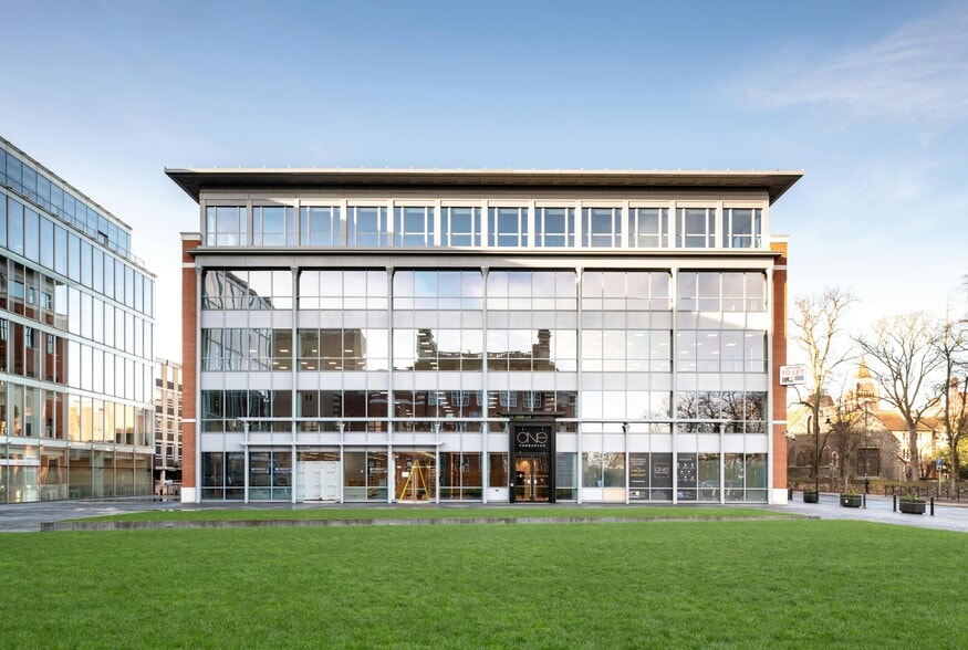 The Forbury, Reading to rent - Building Photo - Image 3 of 21