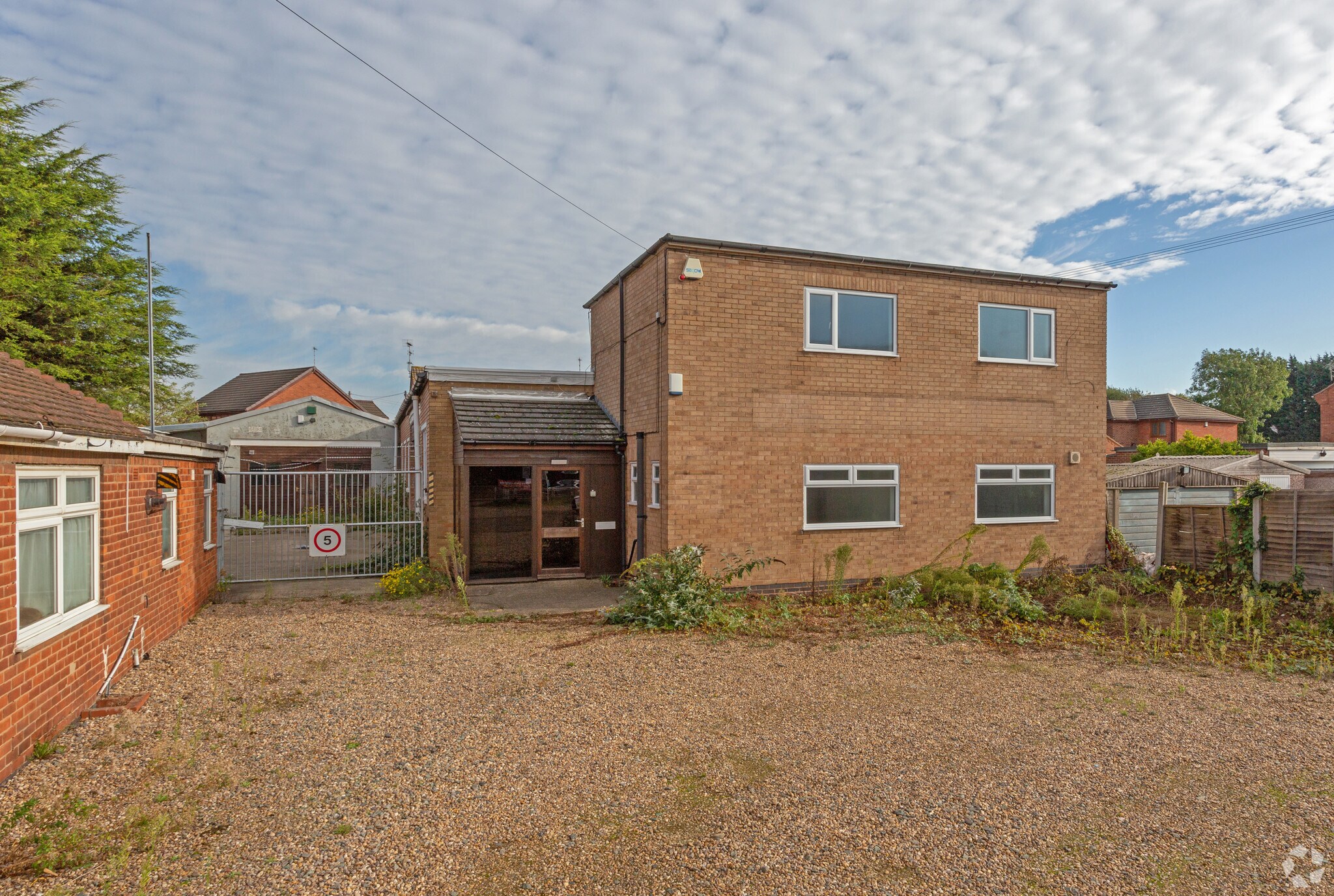 336 Humberstone Ln, Leicester for sale Primary Photo- Image 1 of 1