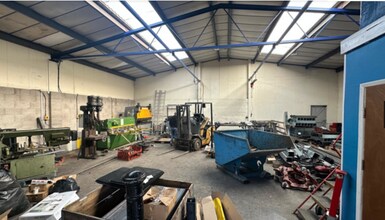 Folkes Rd, Stourbridge to rent Building Photo- Image 2 of 3