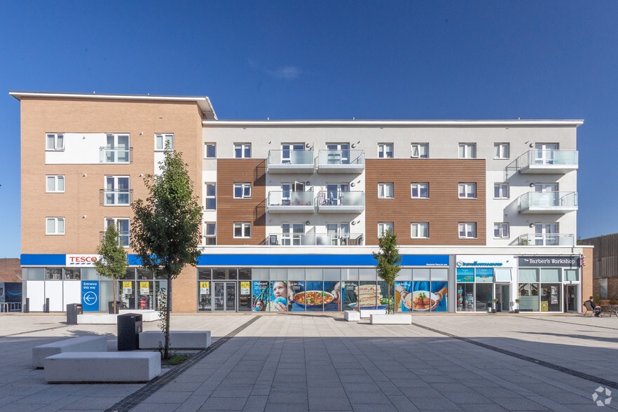 Maylands Av, Hemel Hempstead to rent - Building Photo - Image 2 of 4