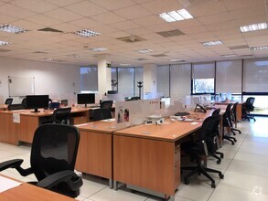 Office in Las Rozas de Madrid, MAD for rent Interior Photo- Image 2 of 7