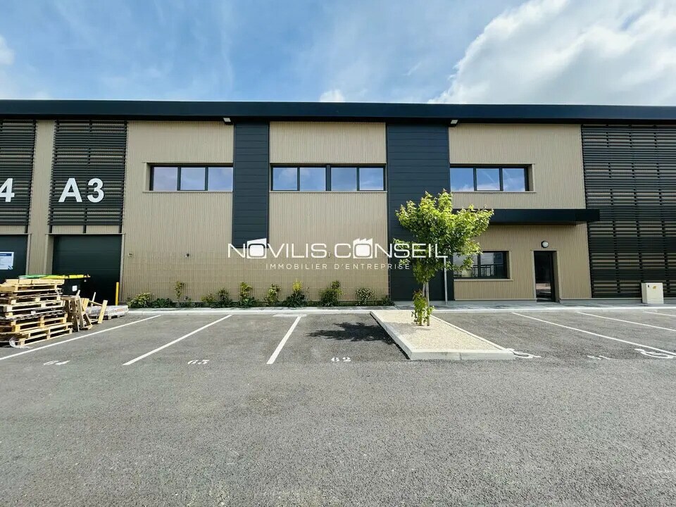 Light Industrial in Launaguet to rent Building Photo- Image 1 of 5