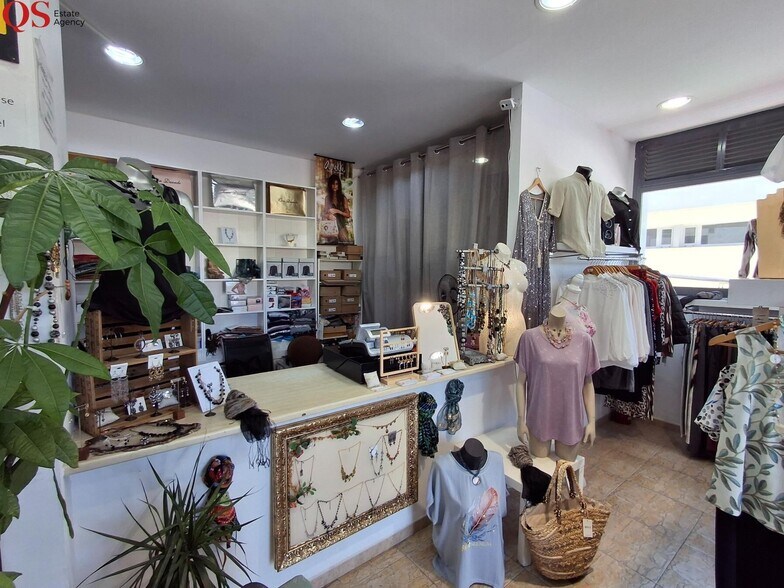 Retail in Cunit, Tarragona to rent - Interior Photo - Image 3 of 4