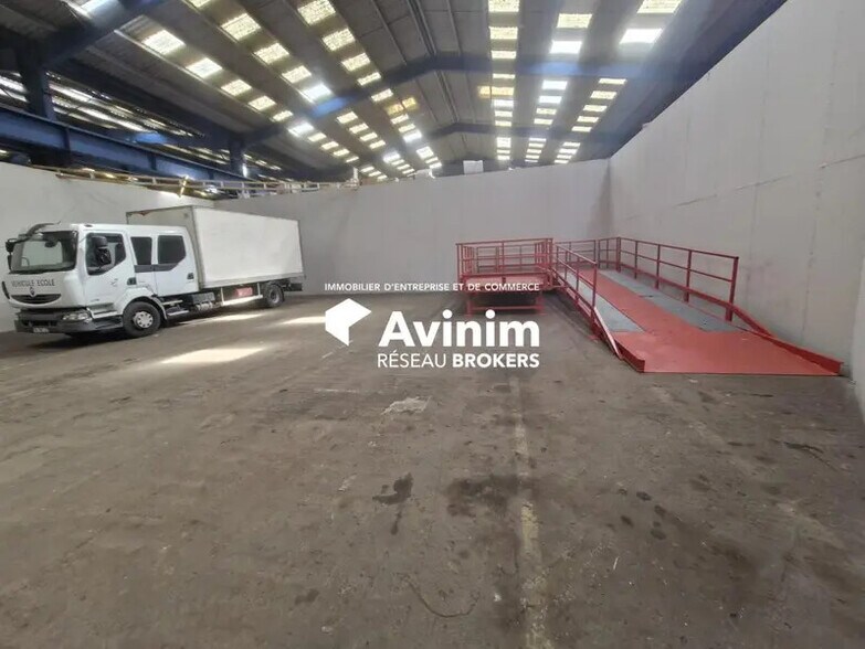 Industrial in Mitry-Mory to rent - Interior Photo - Image 3 of 4