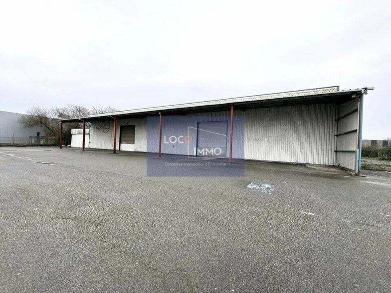 Office in Le Haillan to rent - Building Photo - Image 2 of 11