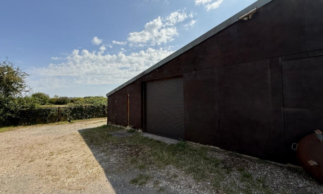 Stratford Rd, Nash to rent Building Photo- Image 1 of 6