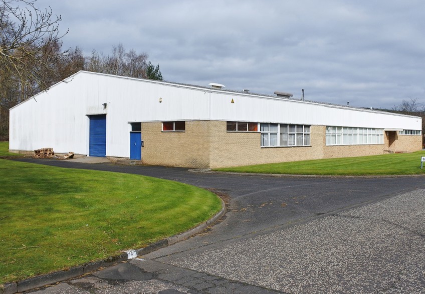 Tweedbank Dr, Galashiels to rent - Primary Photo - Image 1 of 4