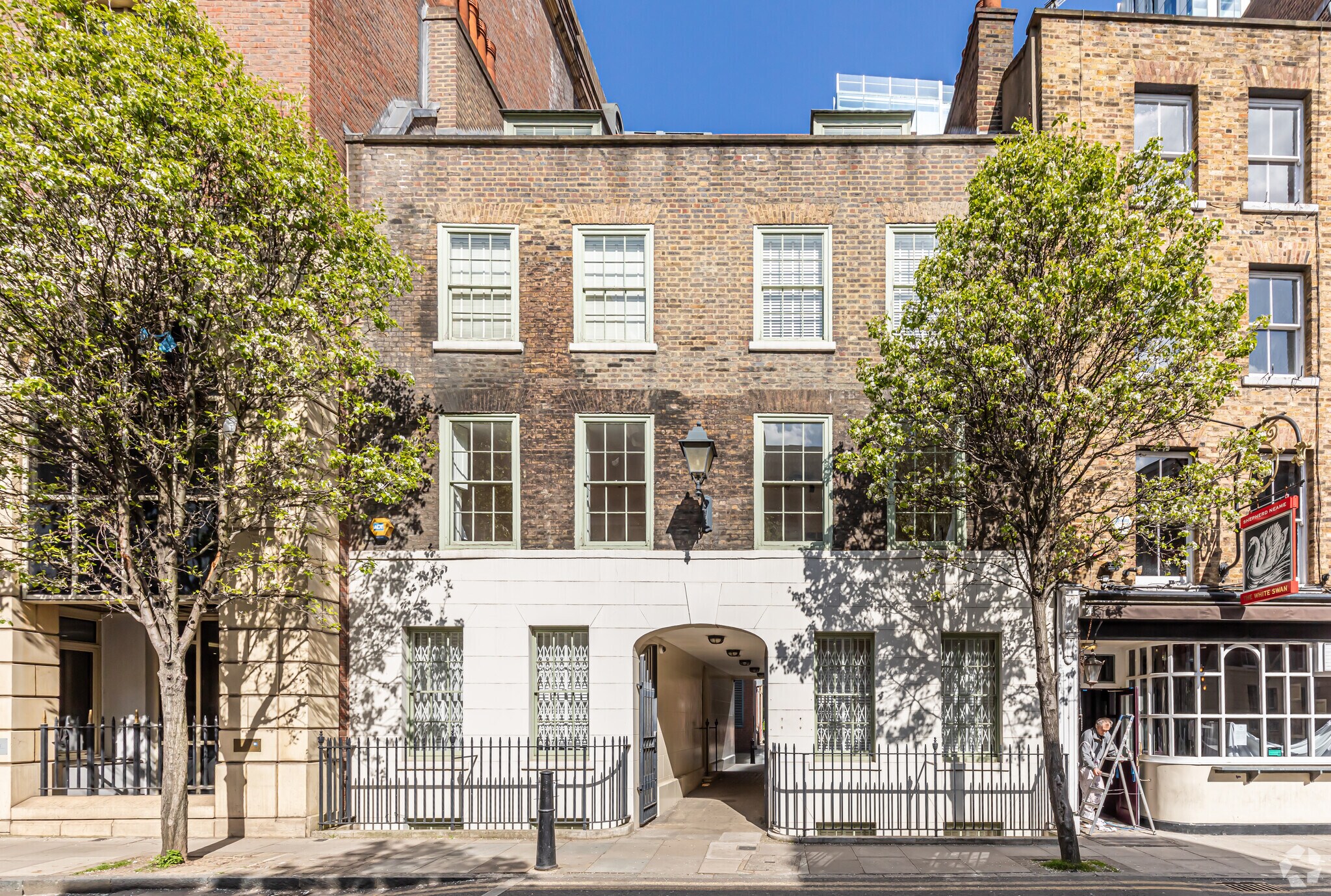 17-19 Alie St, London for sale Building Photo- Image 1 of 1