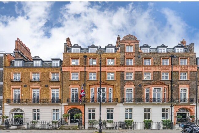 More details for 48-49 Russell Sq, London - Office to Rent