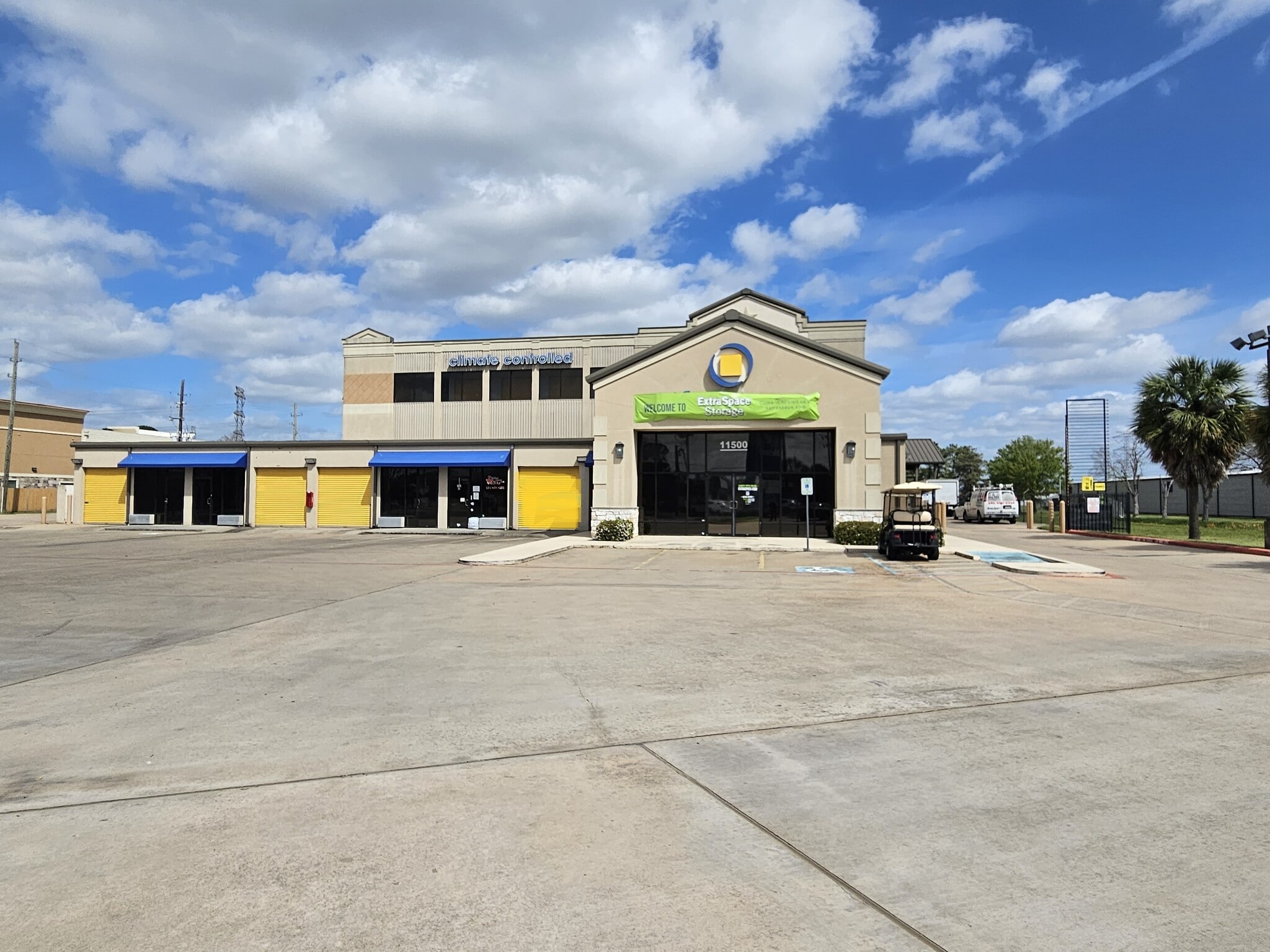11500 FM 1960 Rd W, Houston, TX to rent Primary Photo- Image 1 of 2