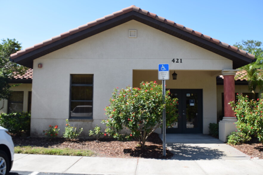 421 Commercial Ct, Venice, FL for rent - Building Photo - Image 1 of 12