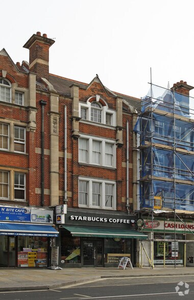 62 Uxbridge Rd, London for sale - Primary Photo - Image 1 of 1