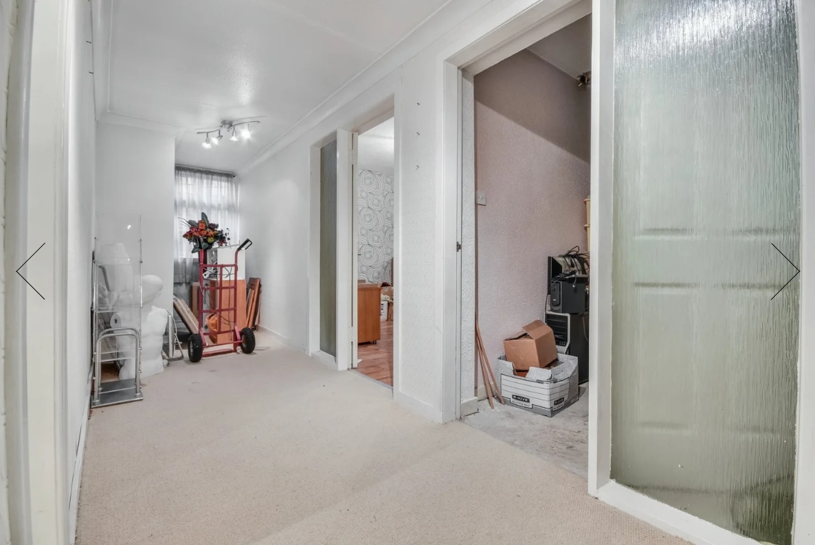 33 Union St, Greenock, IVC PA16 8DN - Unit 35a - - Interior Photo - Image 2 of 3