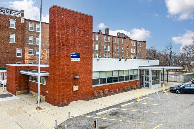 More details for 11606 Woodward Ave, Detroit, MI - Retail for Auction