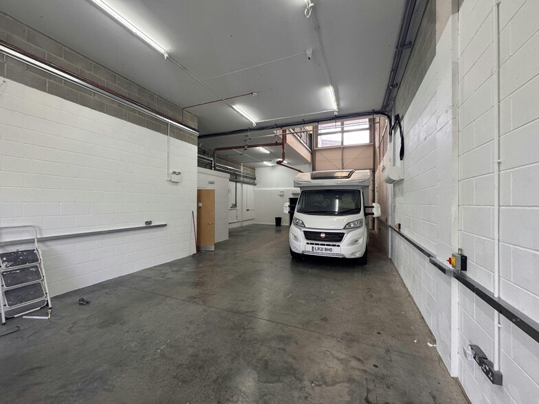 Seymour St, London to rent - Building Photo - Image 1 of 7