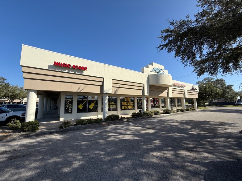 2994-3054 W New Haven Ave, Melbourne, FL for rent - Building Photo - Image 1 of 5