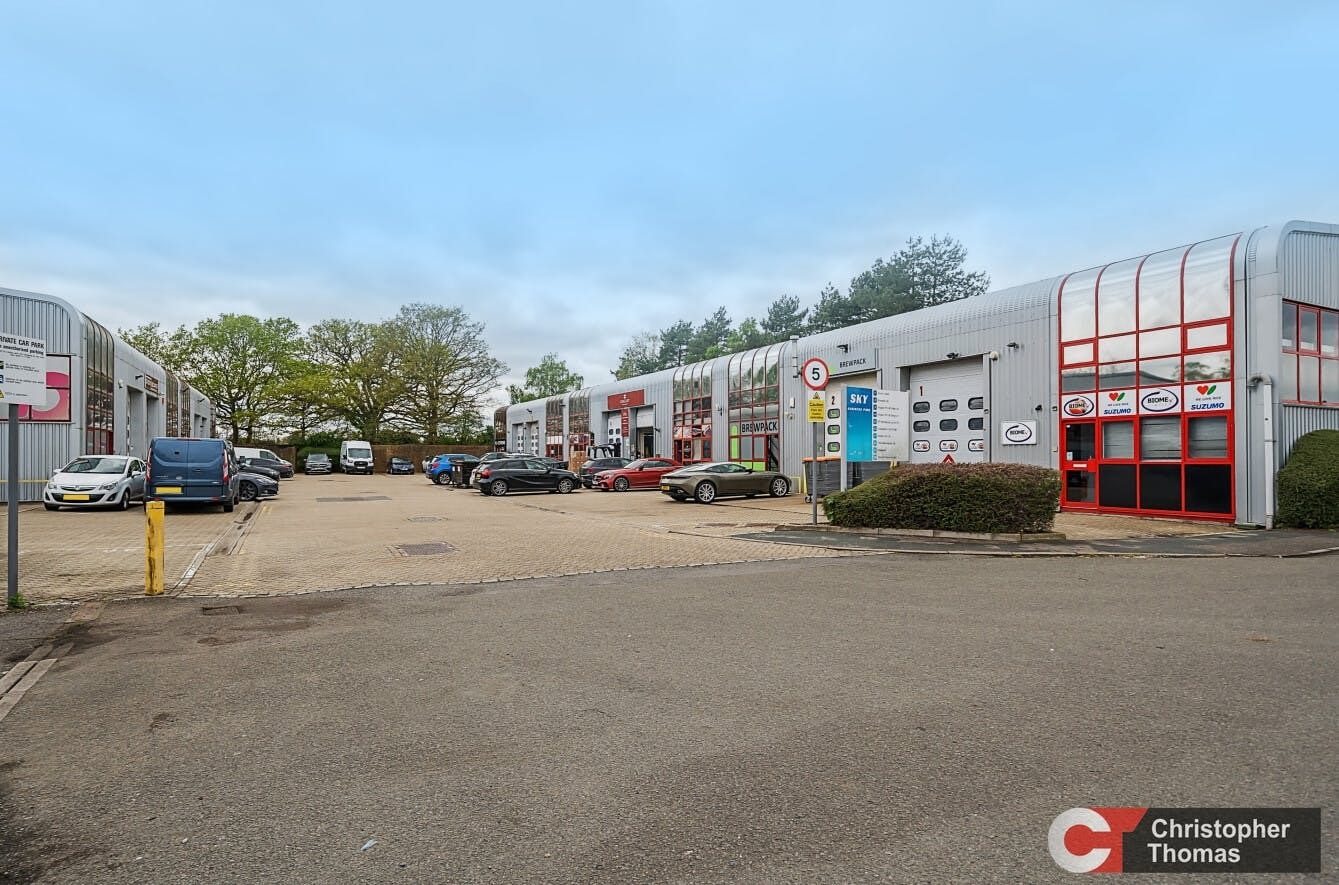 Eversley Way, Egham to rent Primary Photo- Image 1 of 8