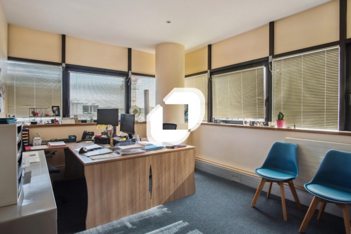 Office in Meaux for sale Interior Photo- Image 1 of 14