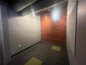 151 N 8th St, Lincoln, NE to rent Building Photo- Image 2 of 3